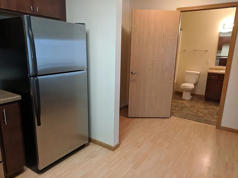 West Lake III Apartments — Photo 44