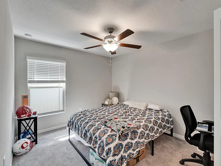 401 Royal Empress Dr — Photo 15