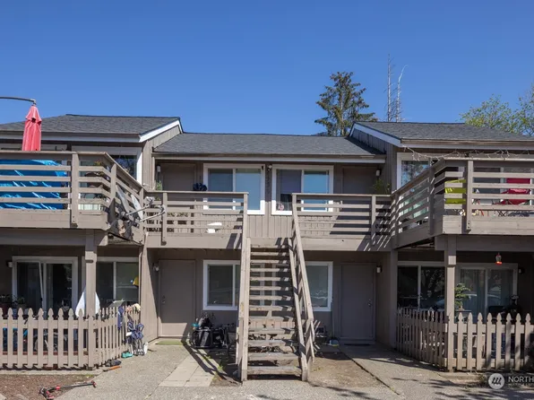 4230 McKinley Avenue, Carnation, WA 98014