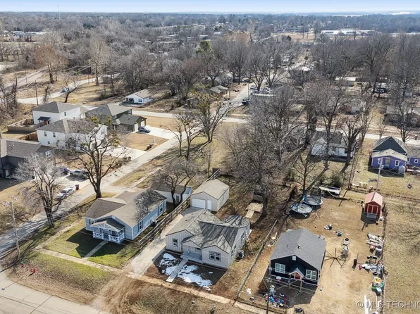 316 E Cypress St, Coweta, OK 74429