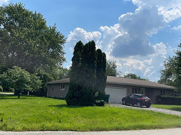 3rd image of 2518 Central Dr