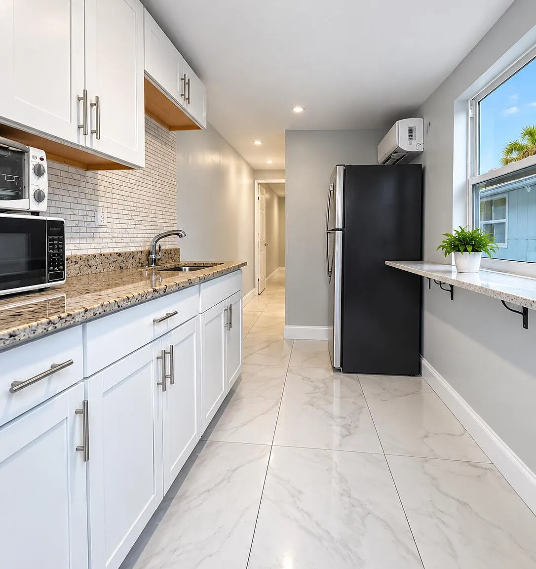 1 bed, 1.0 bath, 300 sqft, $1,450 — Photo 3