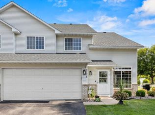 8682 Quarry Ridge Ln UNIT E, Saint Paul, MN 55125