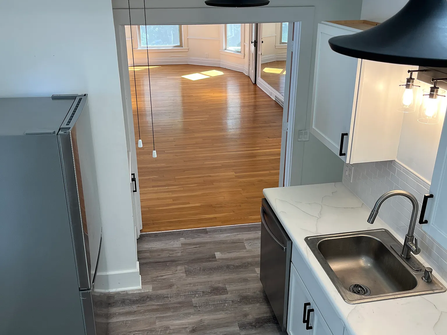 3 bed, 1750 sqft, $1,995 — Photo 2
