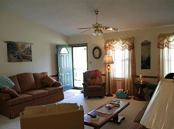 5th image of 5355 Bullard Dr
