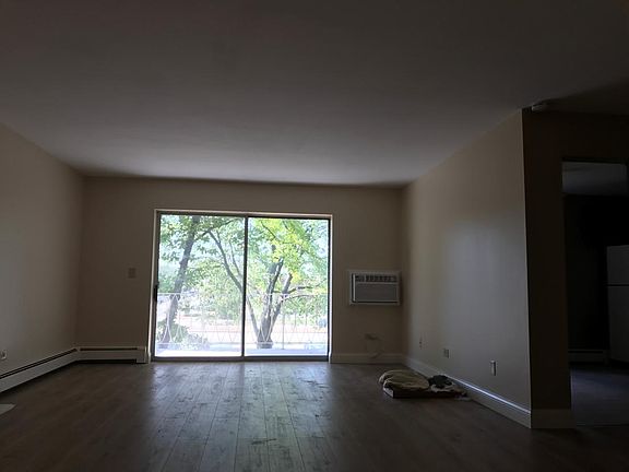 5th image of 1311 S Finley Rd