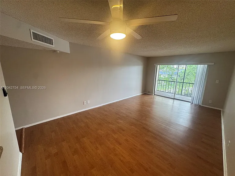 7910 Colony Cir N #304 — Photo 9