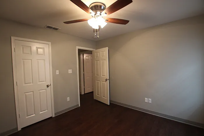 2532 Westminster Dr — Photo 14