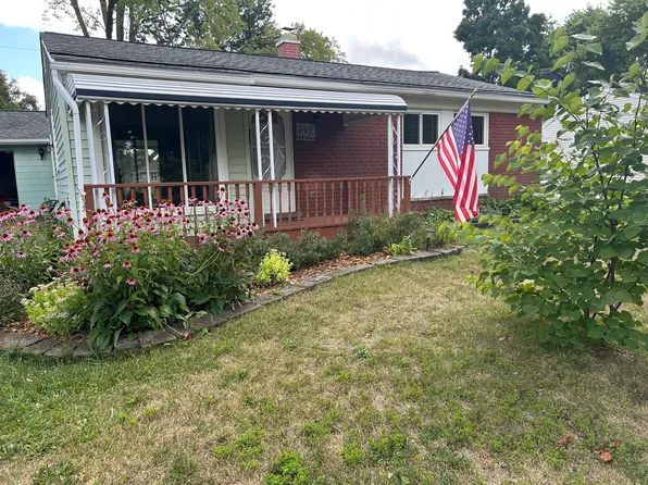 1028 Prince St, Milford, MI 48381