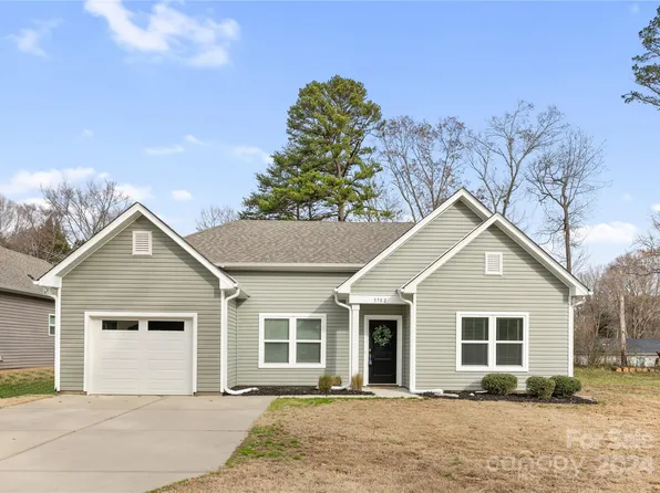 3702 Small Ave, Charlotte, NC 28269