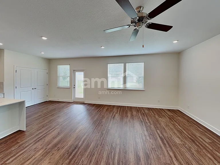 8526 Belfort Landing Dr — Photo 8