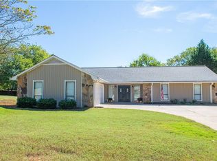 115 Sun Moss Ct, Roswell, GA 30076