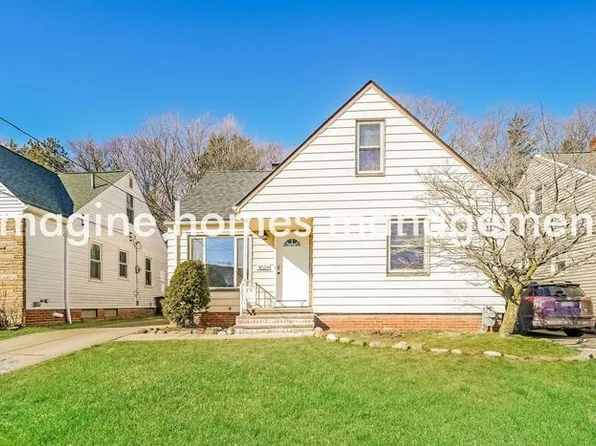 3026 Hearthstone Rd, Parma, OH 44134