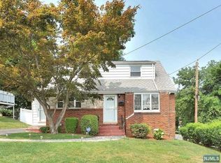 335 Sedore Ave, Fairview, NJ 07022