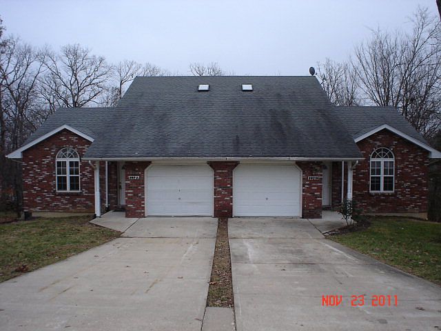 1st image of 3921 Greenbrier Dr