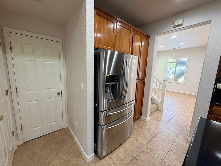 5780 Shadow Hill Dr — Photo 6