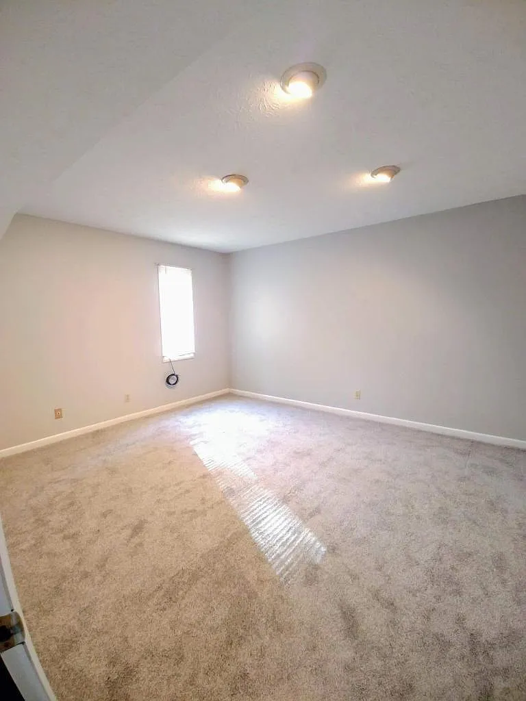 3192 Tiffany Ct — Photo 3