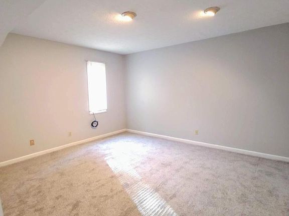 3rd image of 3192 Tiffany Ct