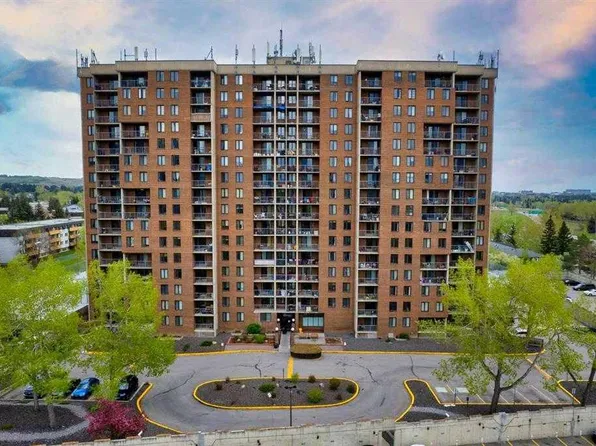 4944 SE Dalton Dr NW #410, Calgary, AB T3A 2E6