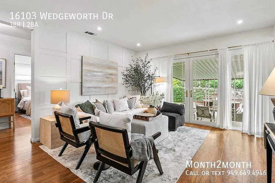 The Sunshine Retreat on Wedgeworth Dr — Photo 3