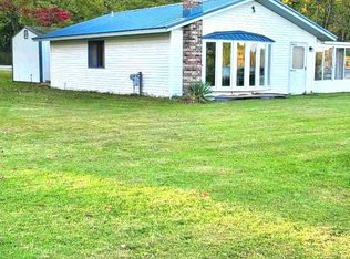 3894 S Sherman Ave, Fremont, MI 49412