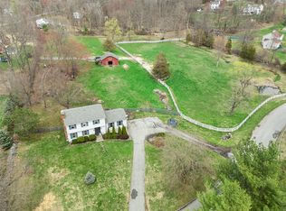 19 Washburn Rd, Poughquag, NY 12570