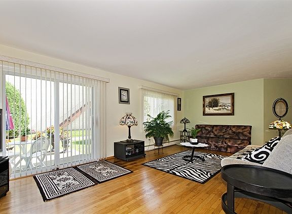 5th image of 8848 Kenneth Dr APT 1B