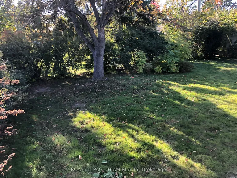1180 Southwood Dr #B — Photo 21