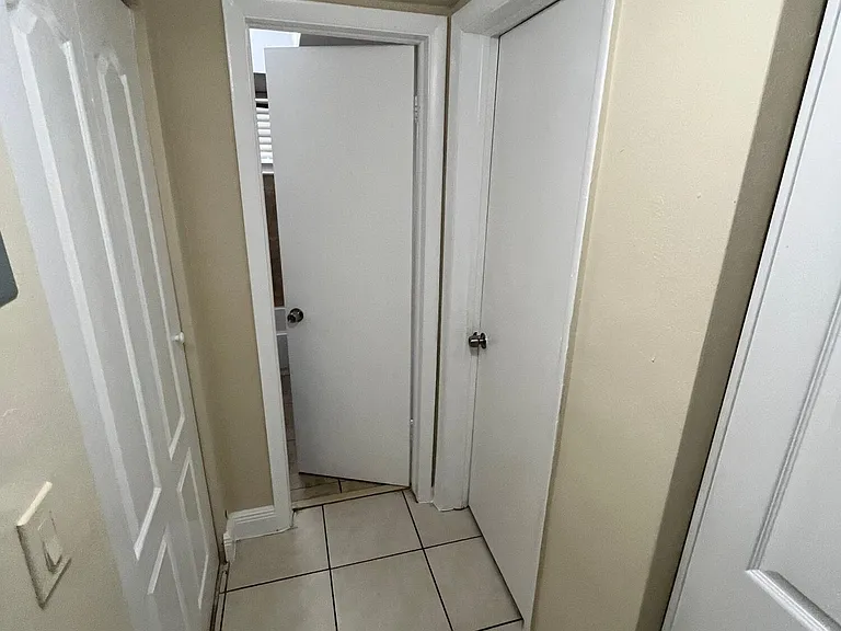 1370 NE 119th St #137008 — Photo 25