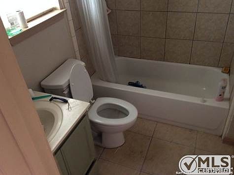 3rd image of 2807 S Rosary St