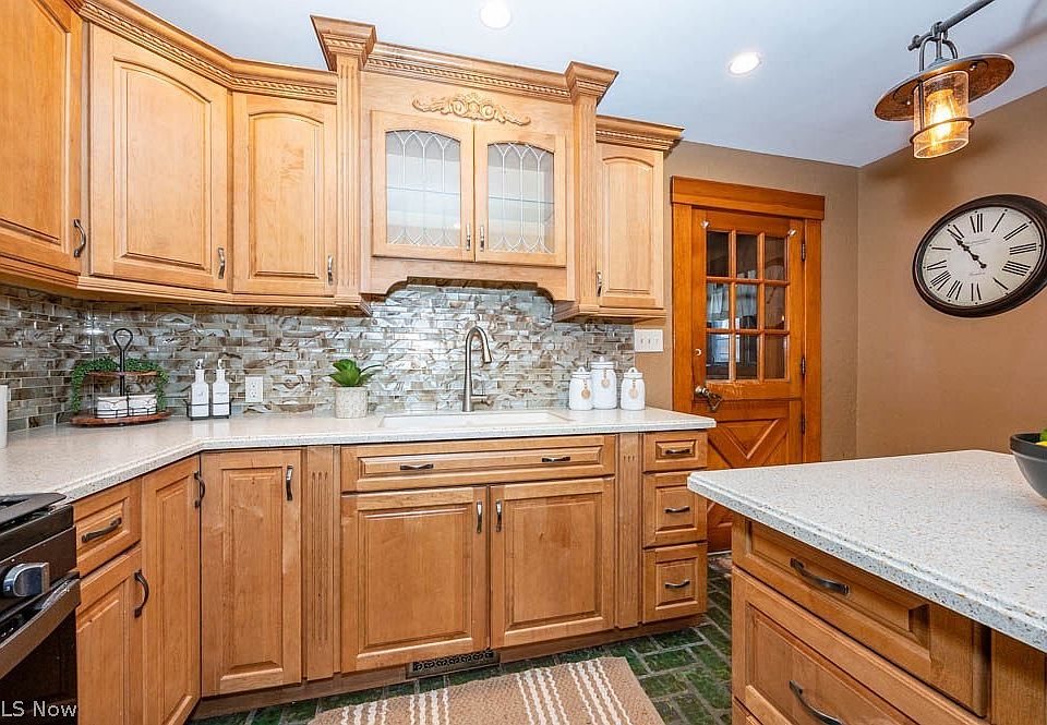 13th image of this home