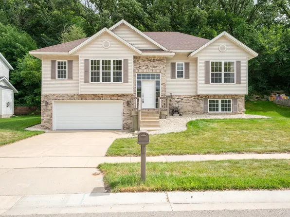 1016 Southern Woods Pl SW, Rochester, MN 55902