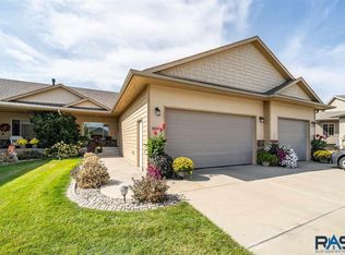 8001 S Copper Ridge Rd, Sioux Falls, SD 57108