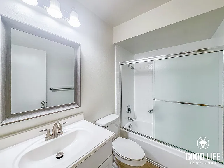 4711 Amberwood Ct — Photo 9