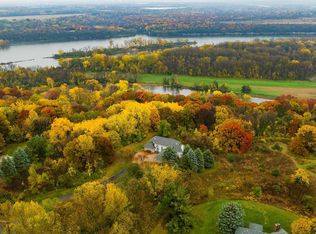 8865 River Heights Way, Inver Grove Heights, MN 55076