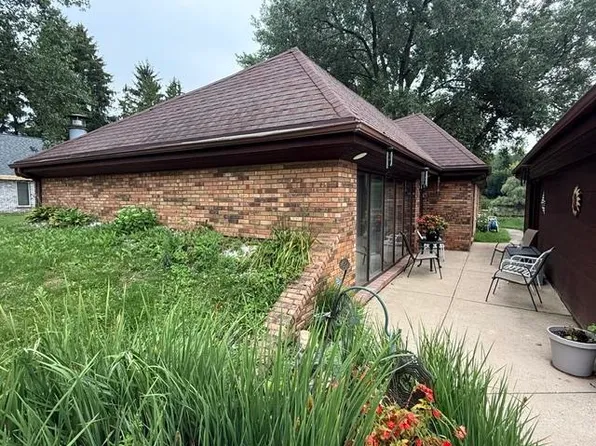 5578 Woodland Dr, Waunakee, WI 53597