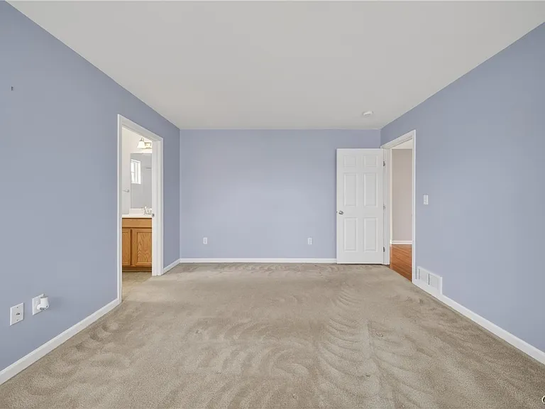 5472 Alfreton Dr — Photo 23