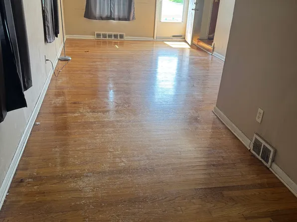 24502 W Chicago St, Redford, MI 48239