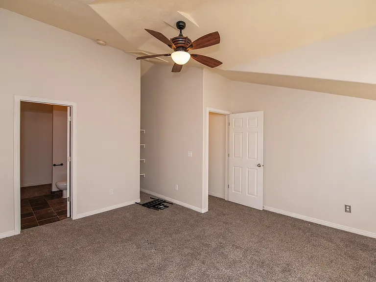 475 N Redwood Rd #56 — Photo 15