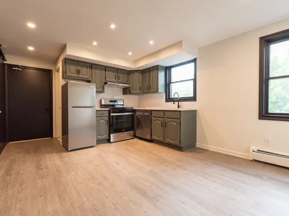 32 Cargill St #5, Providence, RI 02903