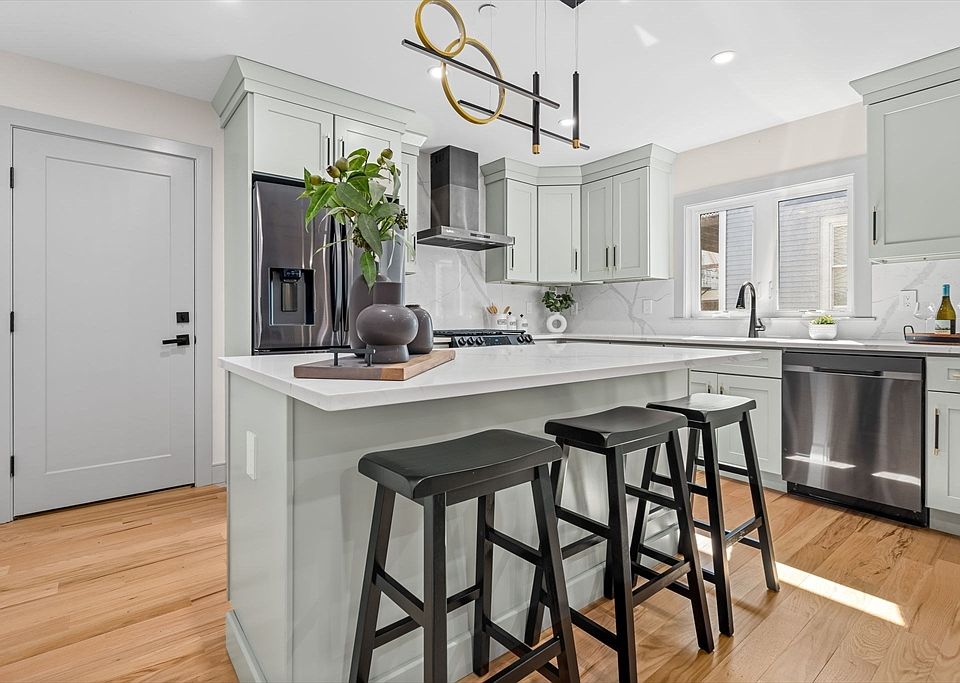 22 Hunting St Cambridge MA Zillow