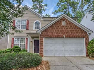 1015 Clairidge Ln, Lawrenceville, GA 30046