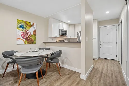 Woodland Trio Apartments Photo 1