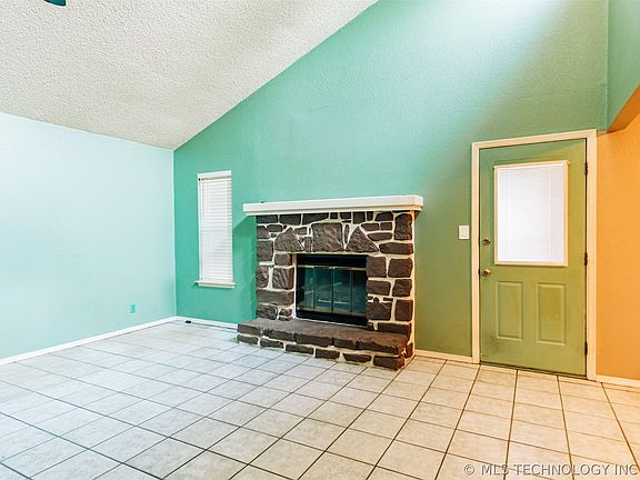 5th image of 1333 E 139th St