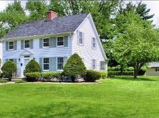 238 Ingleside Ave, Aurora, IL 60506