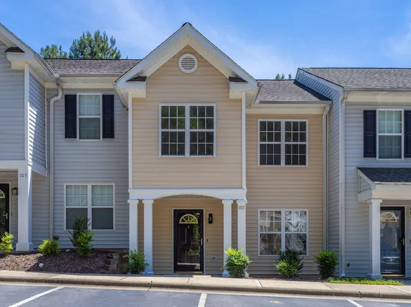 107 Harbor Haven Dr, Apex, NC 27502