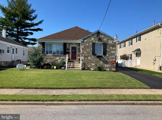 9654 Dungan Rd, Philadelphia, PA 19115