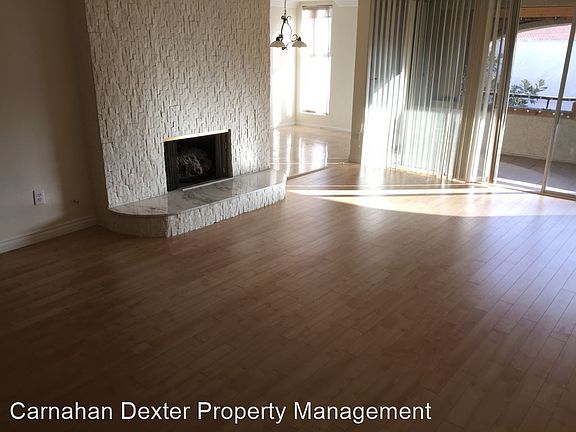 3rd image of 5330 Lindley Ave Unit 301