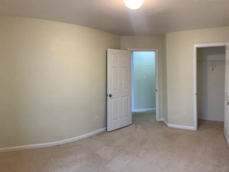 1932 Dilcrest Dr — Photo 12
