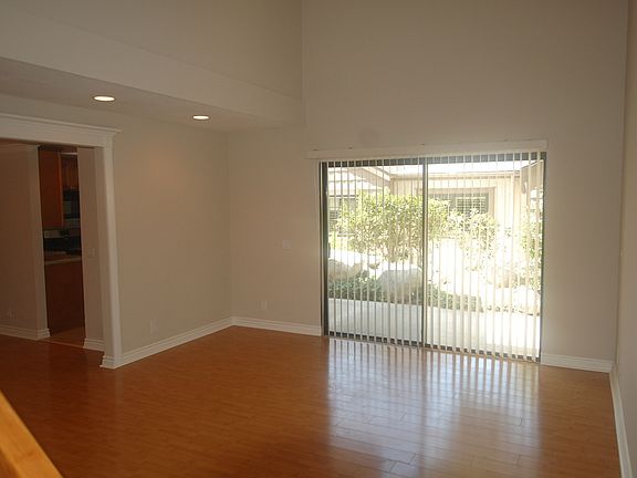 5th image of 536 Blue Water Ln